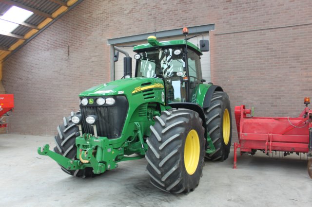 johndeere7920.jpg